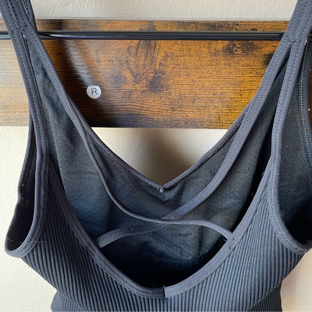 Vuori Women's Black Ribbed Tank Top - Picture 6 of 10